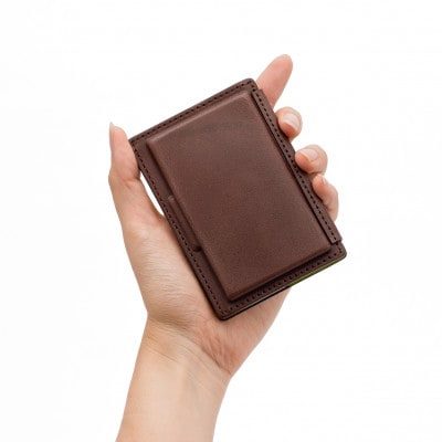 colmの名刺入れ ブラック「立体成型でつくった 好印象を与える独自の名刺入れ」