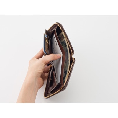 colmの二つ折り財布 ブラウン「手に心地よく馴染む、本革を立体成型してつくった独自の二つ折り財布」