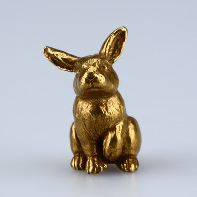 うさぎ　に　きいろ