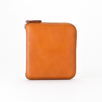 colmの二つ折り財布 キャメル「手に心地よく馴染む、本革を立体成型してつくった独自の二つ折り財布」