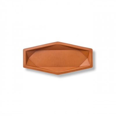 colm多角形レザートレイM キャメル「立体成型してつくった本革製多角形トレイ」