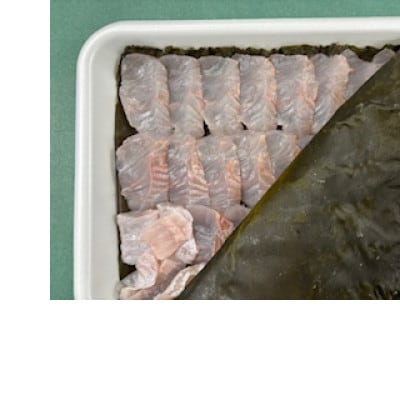 ヒラメの昆布締めと新湊産中六醤油セット【配送不可地域：離島】