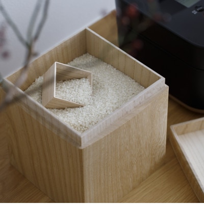 ライスストッカー 5kg用　総国産桐使用 天然蜜蝋仕上げ 桐の米びつ