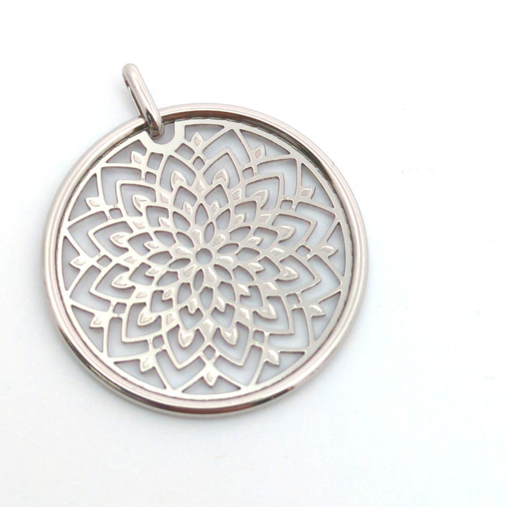 【プラチナネックレス Pt900 二つ菊ペンダントトップ グリームカット長小豆0.25φ 45cm】富山県 富山市 贈り物 おすすめ ギフト 記念