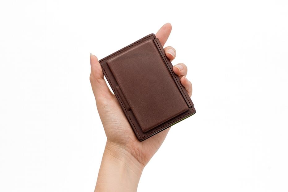 colm名刺入れ　ブラウン　立体成型で作った本革製カードケース