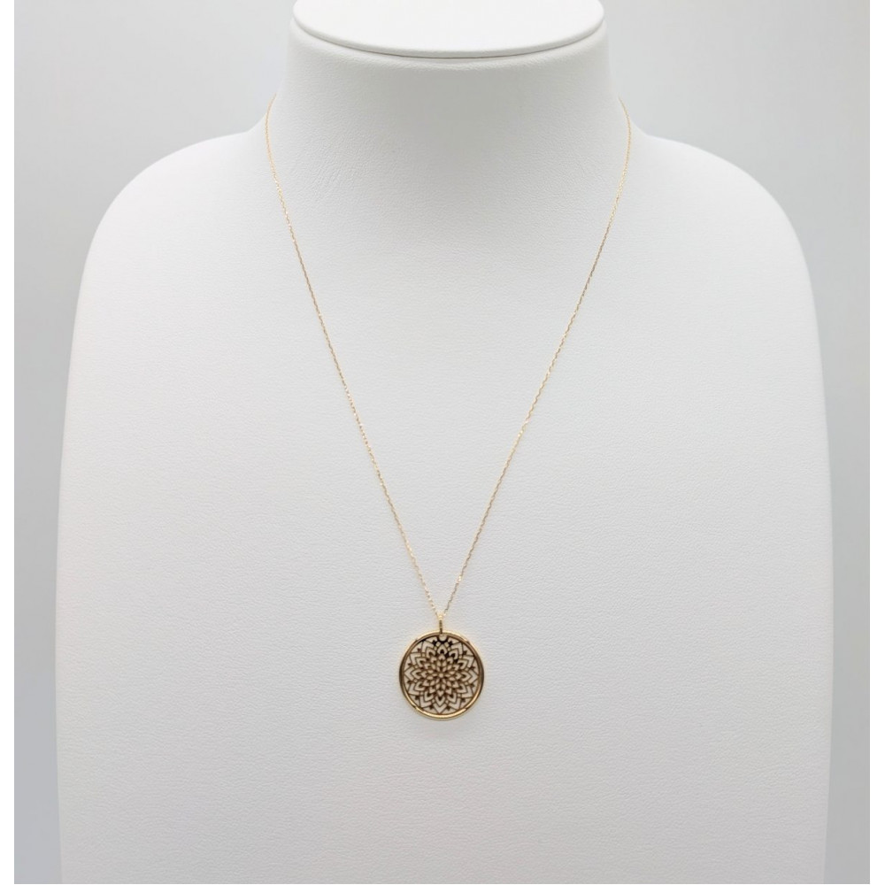 【18金イエローゴールドネックレス 二つ菊ペンダントトップ グリームカット長小豆0.25φ 45cm】富山県 富山市 贈り物 おすすめ ギフト 記念