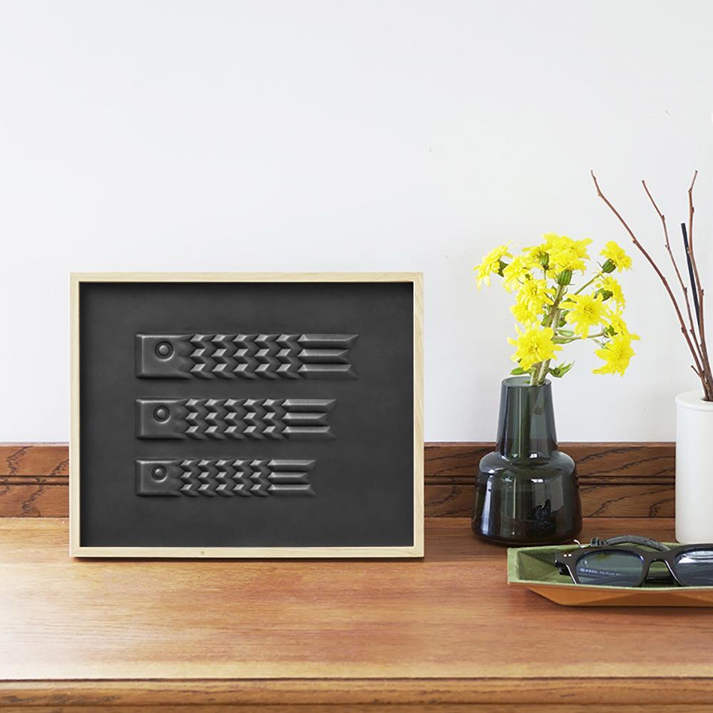 colm 鯉のぼり ブラウン「本革を立体成型してつくった現代のインテリアに馴染む鯉のぼり」