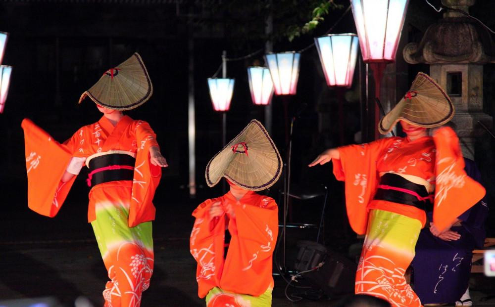 「越中八尾（やつお）おわら風のステージ」【11月8日(土)公演】ペアチケット（１組２枚）～風の盆の感動を毎月第２土曜日に体感～