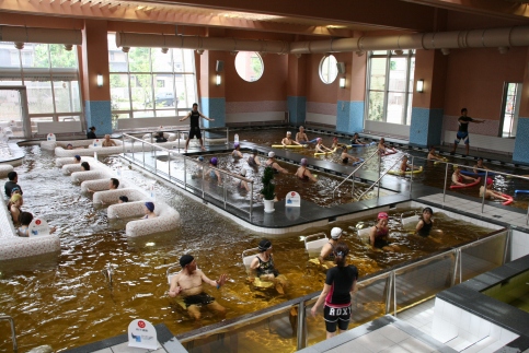 【富山市にお住まいのご家族へ】 温泉プールで行う 健康効果抜群のQOLツアー （3か月コース）