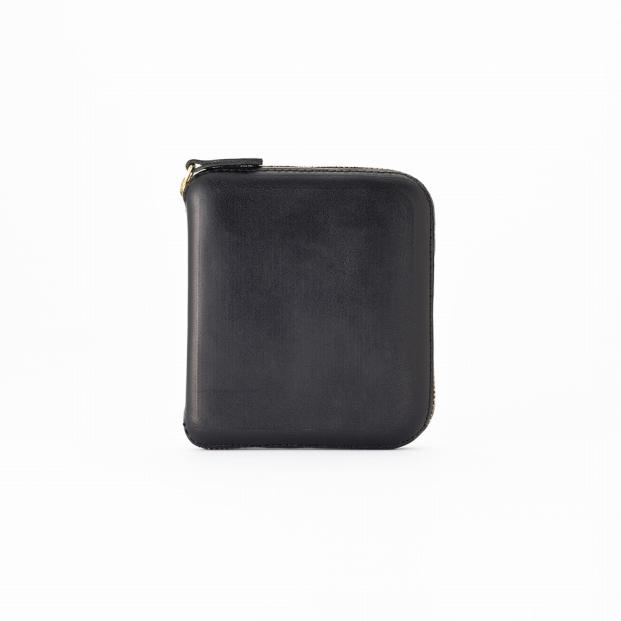 colm二つ折り財布　ブラック　立体成型で作った本革製財布