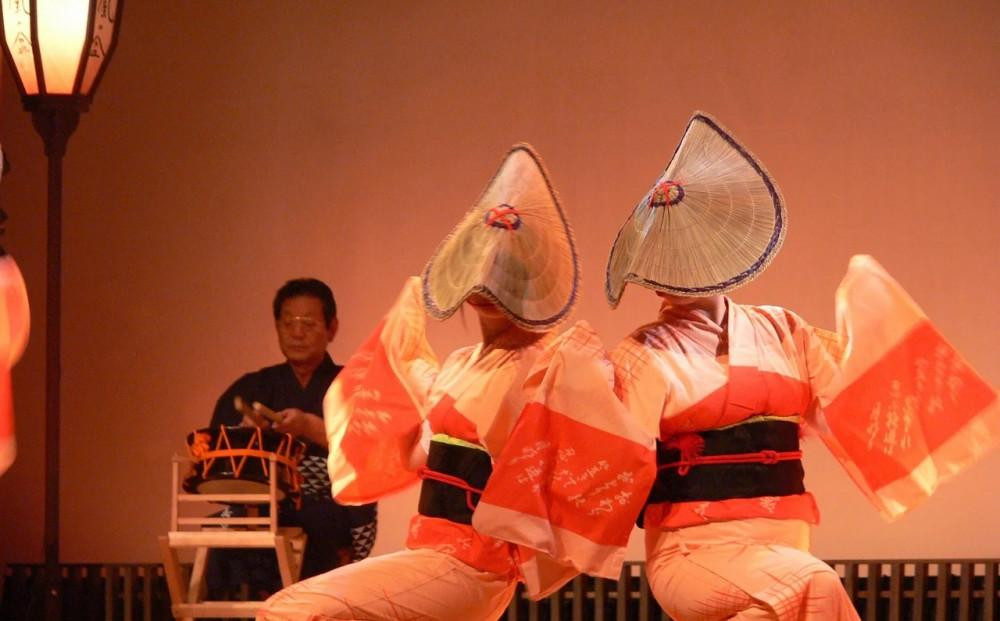 「越中八尾（やつお）おわら風のステージ」【11月8日(土)公演】ペアチケット（１組２枚）～風の盆の感動を毎月第２土曜日に体感～