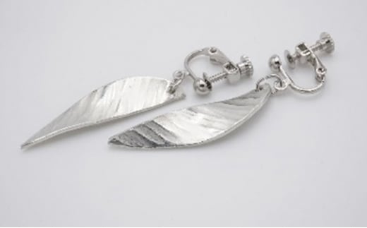 【高岡銅器】イヤリング 葉 民芸品 工芸品 伝統技術 アクセ