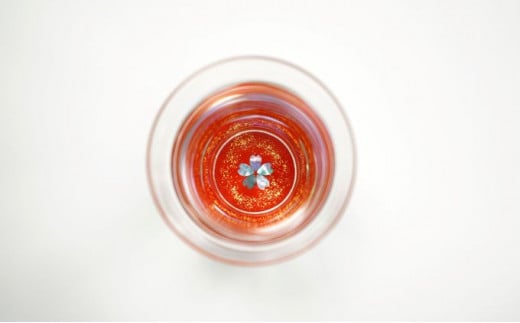 螺鈿ガラス/杯クリスタル 桜（貝入）黒朱2個セット 高岡漆