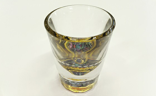 縁をつなぐ漆・螺鈿グラス（44ml）大正２年創業・老舗仏壇店の技術 ショットグラス  酒器 職人 おしゃれ 富山 魚津漆器 工房ヤマセン