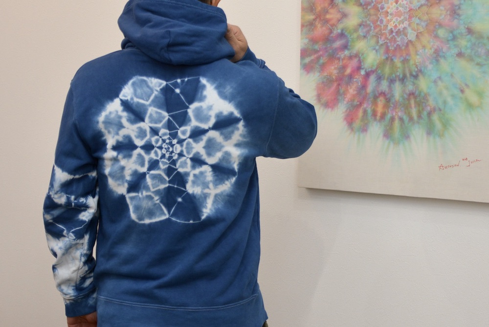 黒部の名水染めタイダイ藍染めパーカーD　Lサイズ
