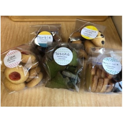 菓子工房メルヘンのクッキー箱詰め