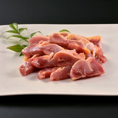 おやべ火ね鶏(親鶏)　モモ塊　老鶏ヒネ　かしわ　2Kg(真空パック・冷凍)【配送不可地域：離島】