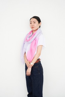 朝焼け「城端絹」でふんわりと織りあげた肌触りのやさしいストール 朝焼け（ピンク×ラベンダー）