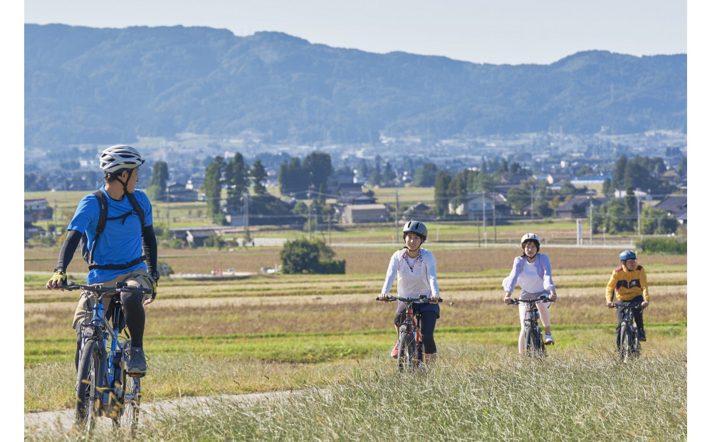 E-bikeで走る！ガイド付きサイクリングツアー ＜城端田園サイクリング＞