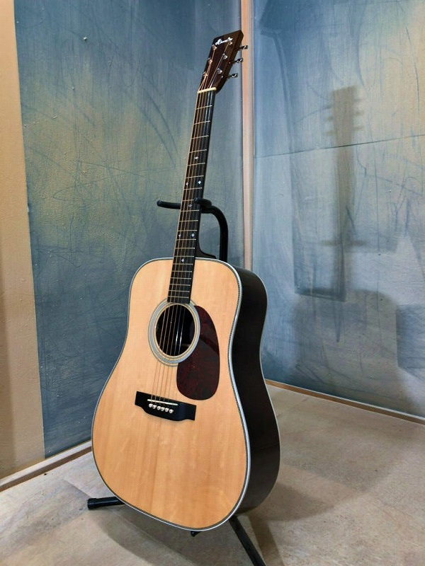 【ギター】S.Tsuji　D　Model《南砺の逸品》