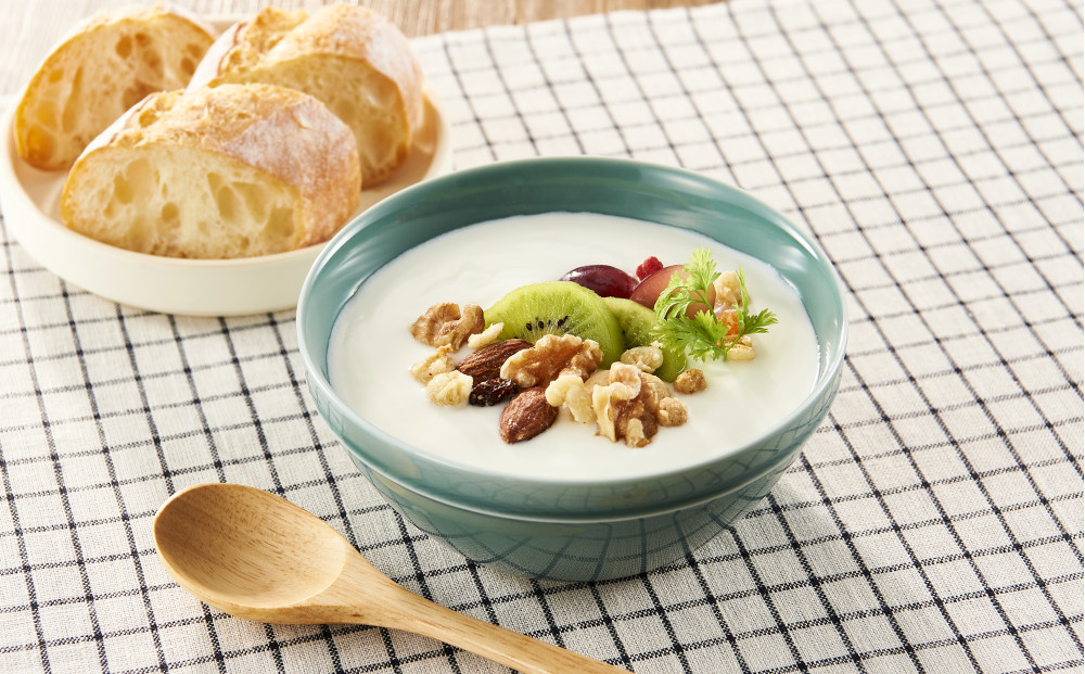 長時間醗酵＆長時間冷却でモッチり体験!!ななぴかりヨーグルト 無糖たっぷりセット