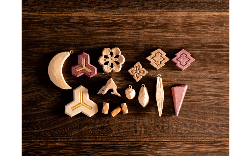 井波彫刻のアクセサリーづくり ペンダント・ブローチ＜体験プラン＞