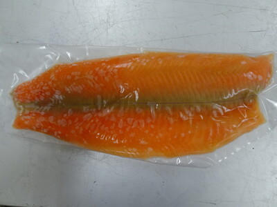 スモークサーモントラウト 2枚｜魚貝類 鮭 サーモン ※離島への配送不可