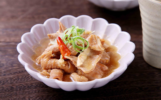 和食の定番！豚のもつ煮 8袋 じっくり やわらか 豚もつ 懐かしい 特製味噌 濃厚 タレ ご飯 お酒 温めるだけ 簡単 忙しい 食卓 おつまみ 手軽 ボリューム シェア  F6T-612