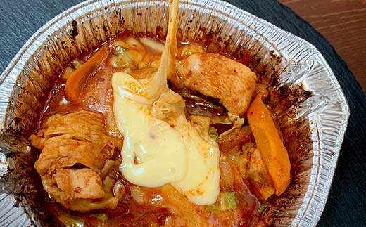 バラエティセット（チーズタッカルビ、アヒージョ、旨辛もつ煮 各3袋）絶品 おかず 濃厚 香ばしい 本格 温めるだけ 簡単 本格的 ご飯 お酒 ほんかく かんたん F6T-718