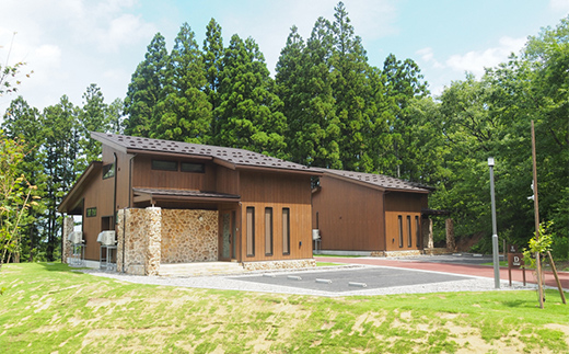 モンベル立山 施設利用券 9,000円分 アウトドア mont-bell モンベル ハーベステラス 飲食 サイクル トレッキング 用品 レンタル クライミング カヤック 体験 限定 Tシャツ イベント クーポン ベルカディア F6T-784