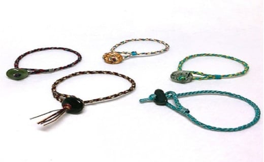 自然石の組紐ブレスレット / Jinen / 富山県 朝日町 [34310037]