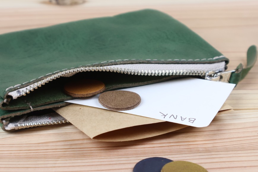 おさいふポーチ グリーン [アトリエSASSA 富山県 朝日町 34310063]