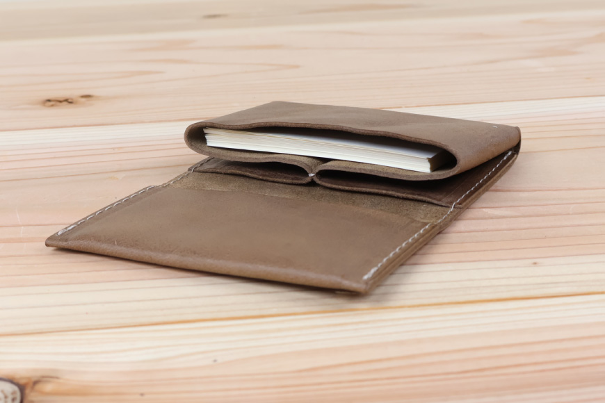 名刺入れ [アトリエSASSA 富山県 朝日町 34310573-gy] 名刺 めいし 名刺入 カードケース 革 牛革 国産 レザー手作り カードホルダー シンプル