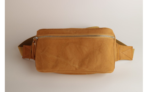ボディバッグ キャメル [アトリエSASSA 富山県 朝日町 34310134]
