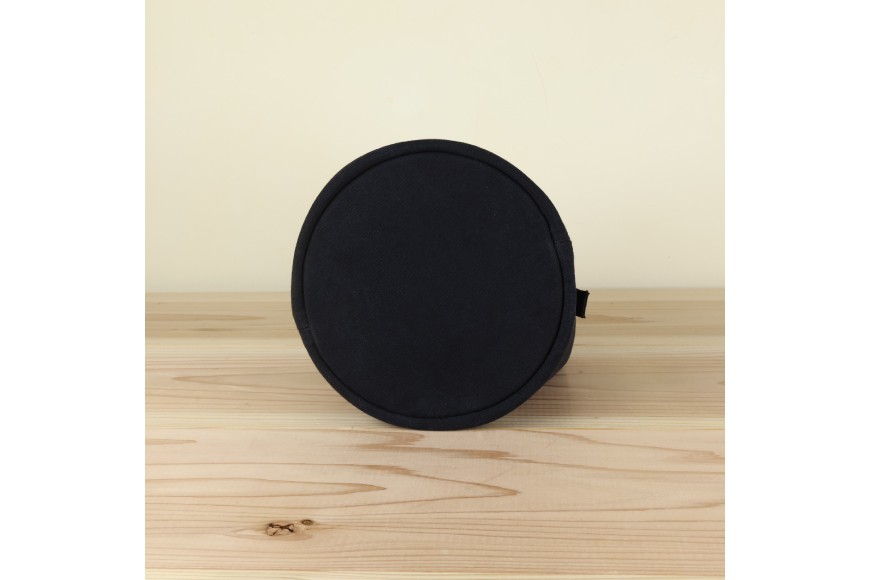 丸底の巾着バッグ　L　ブラック / アトリエSASSA / 富山県 朝日町 [34310190]