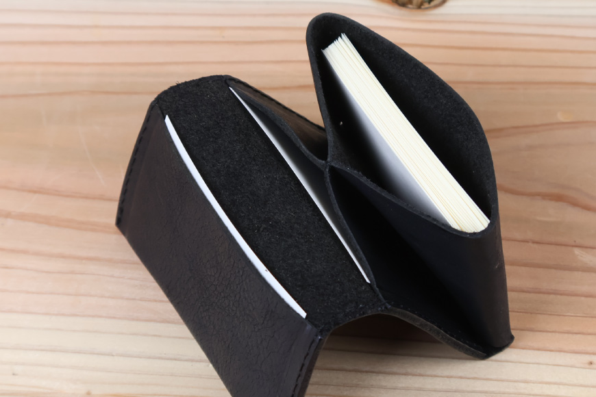 名刺入れ [アトリエSASSA 富山県 朝日町 34310573-bk] 名刺 めいし 名刺入 カードケース 革 牛革 国産 レザー手作り カードホルダー シンプル