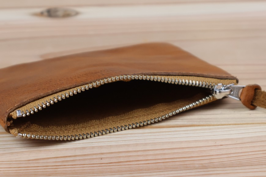 ポーチ ヌメベージュ [アトリエSASSA 富山県 朝日町 34310044]