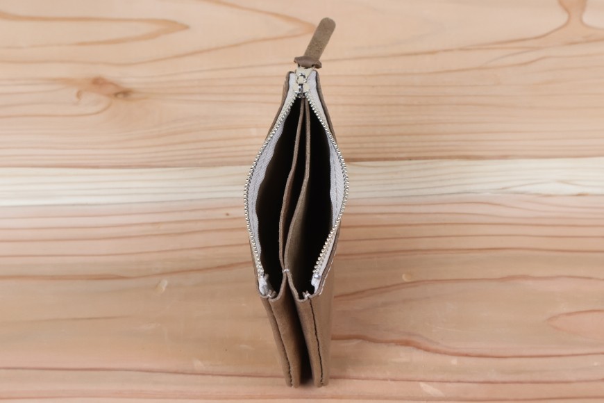 おさいふポーチ グレー [アトリエSASSA 富山県 朝日町 34310064]