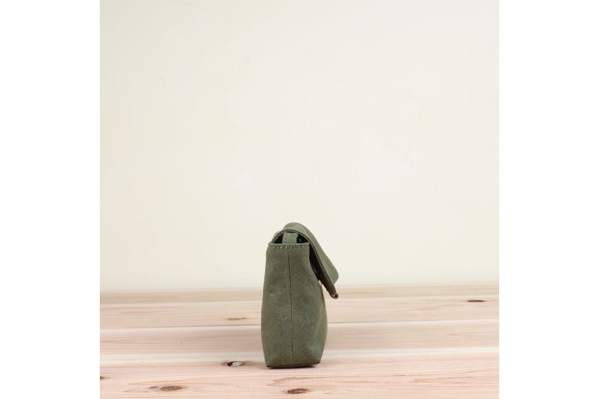 よこポシェット アーミーグリーン [アトリエSASSA 富山県 朝日町 34310397-ag] ポシェット 斜めがけ バッグ 長財布 スマホ 帆布 革 おしゃれ 手作り シンプル レザー