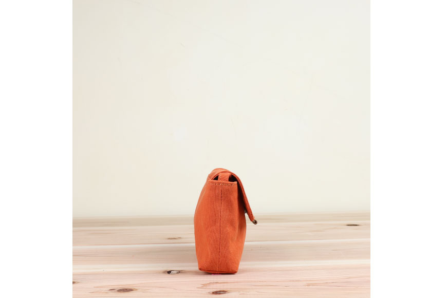 よこポシェット オレンジ  [アトリエSASSA 富山県 朝日町 34310397-or] ポシェット 斜めがけ バッグ 長財布 スマホ 帆布 革 おしゃれ 手作り シンプル レザー