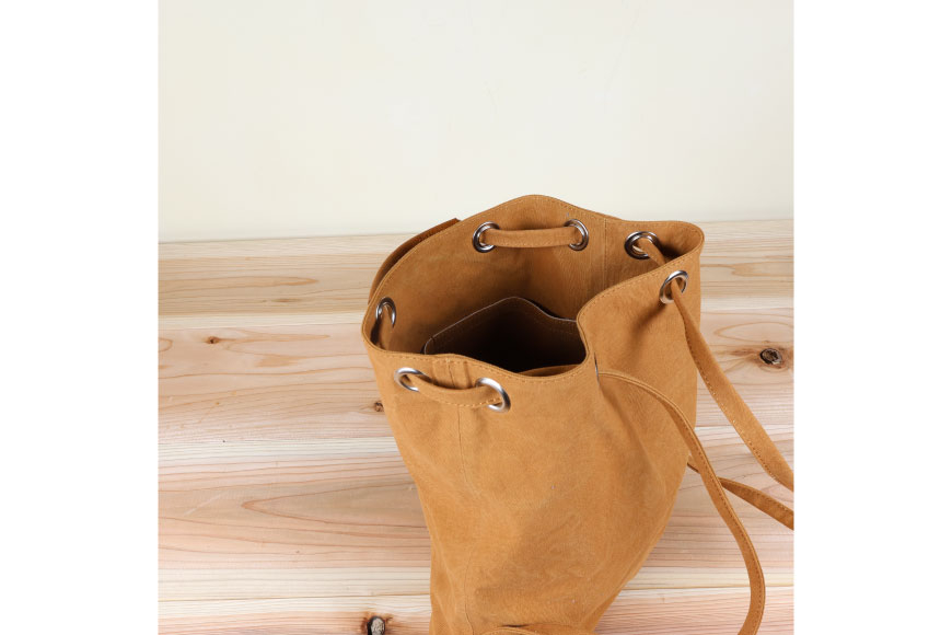 リュック キャメル [アトリエSASSA 富山県 朝日町 34310398-cm] リュックサック 大容量 帆布 革 おしゃれ 手作り シンプル レザー