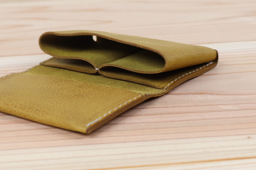 名刺入れ [アトリエSASSA 富山県 朝日町 34310573-ir] 名刺 めいし 名刺入 カードケース 革 牛革 国産 レザー手作り カードホルダー シンプル