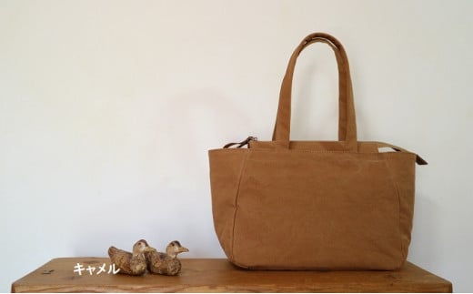 トートバッグ　M キャメル [アトリエSASSA 富山県 朝日町 34310405] キャンバス 帆布 バッグ 鞄 カバン ビジネス カジュアル お稽古バッグ