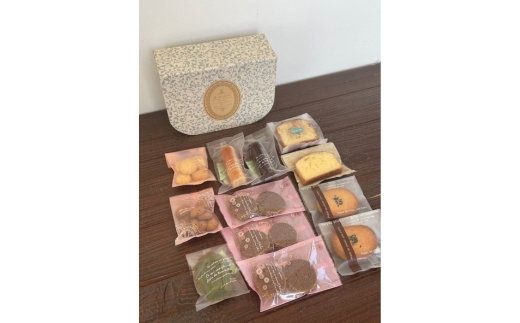 ケーキショップオカダ　焼き菓子詰め合わせ 12個入り（9種類）