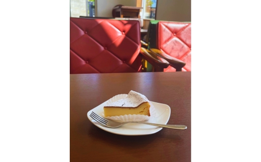 ケーキショップオカダ　ベイクドチーズケーキ（5個入）　冷凍