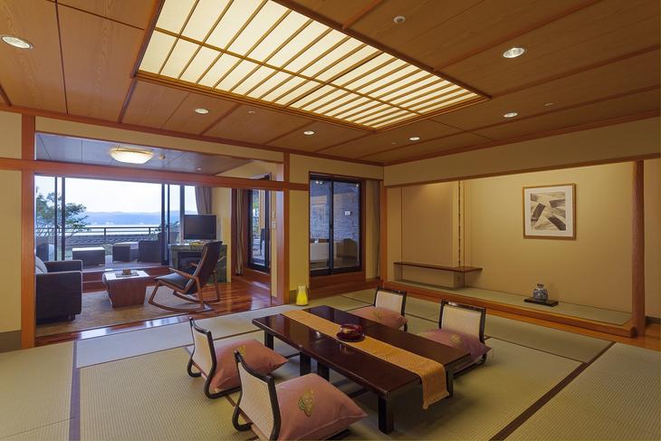 和倉温泉　日本の宿のと楽ペア宿泊券（能登島テラスクラブジャグジー付客室一泊二食付き）