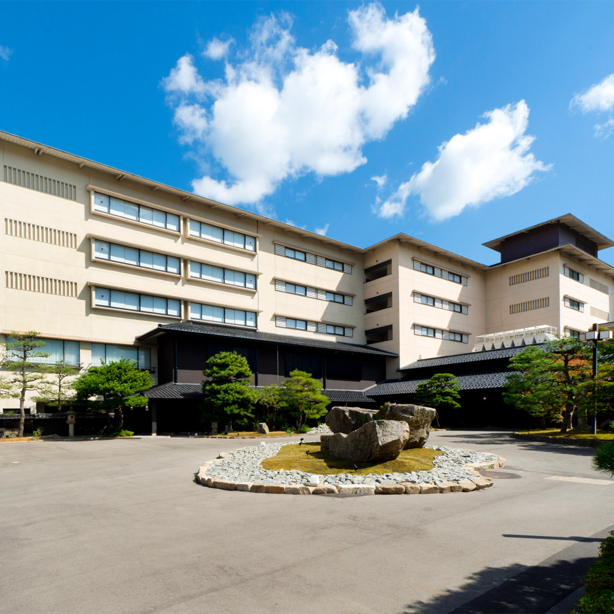 加賀屋別邸　松乃碧ペア宿泊券(1泊2食付き　ツインベッドルーム和洋室) 旅館