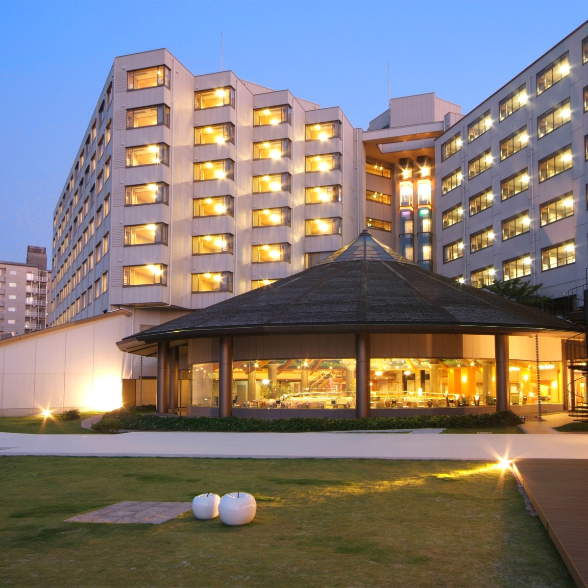 加賀屋姉妹館　あえの風ペア宿泊券(1泊2食付き　10畳1間)  旅館 旅行