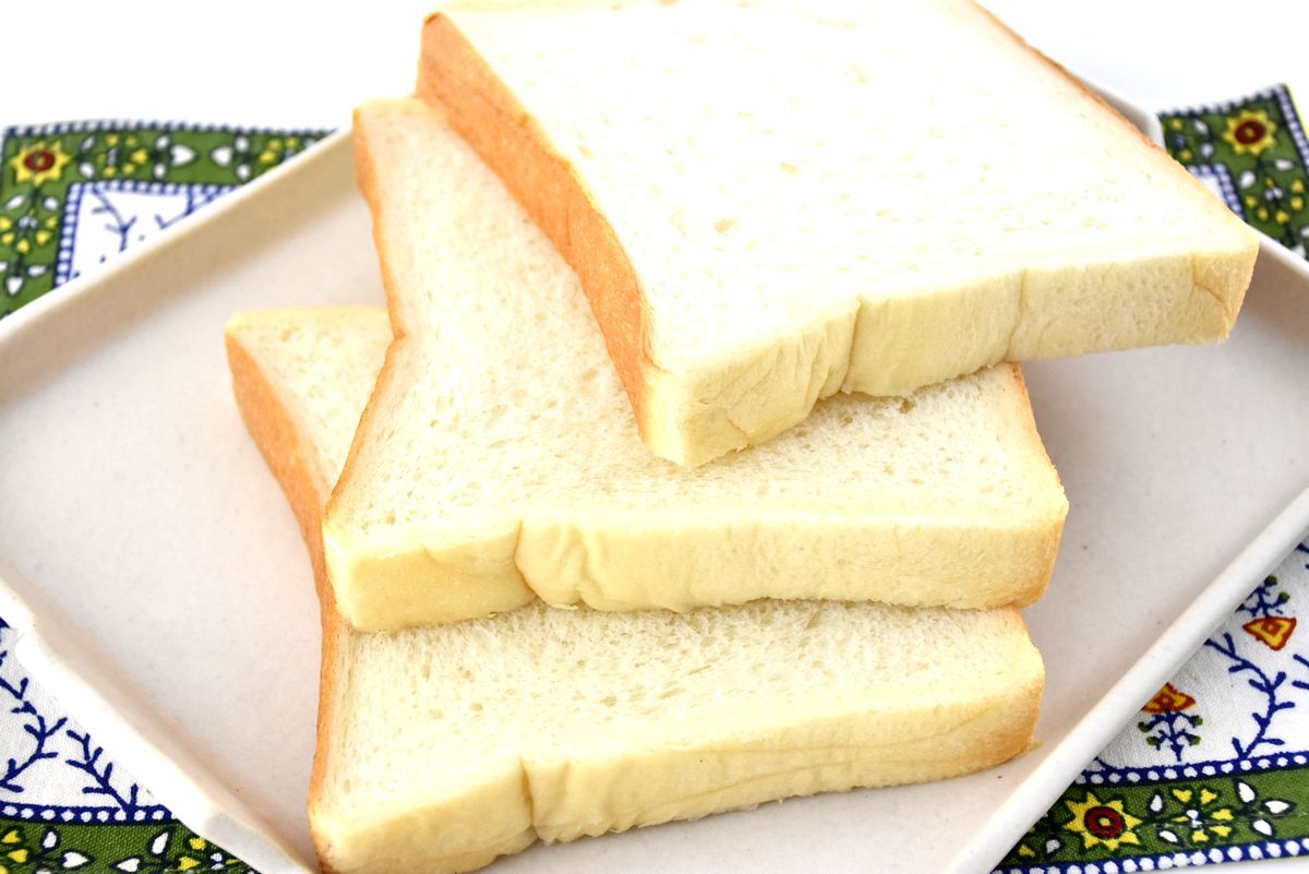 【定期便】中田パン 能登ミルクパン セット×全3回（食パン・チョコ食パン・デニッシュトースト・白パン）｜洋菓子 贈答 ギフト クリーム パン　※北海道・青森・九州（福岡県を除く）・沖縄・離島への配送不可　※2024年5月上旬頃より順次発送予定