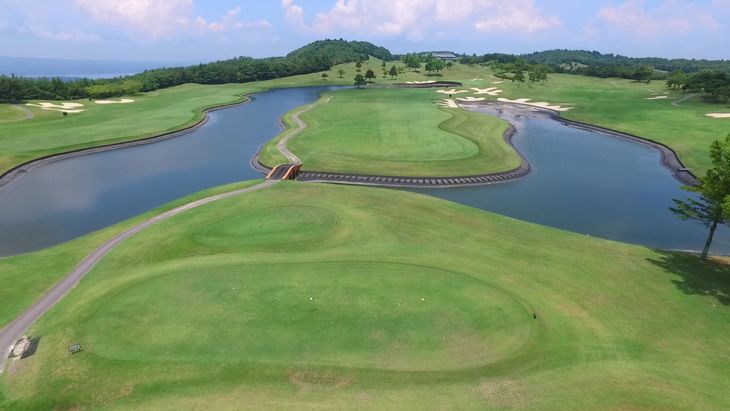 能登島ゴルフ＆カントリークラブ　1名様プレー券　昼食付［セルフ］【平日限定】※2024年7月以降順次発送予定